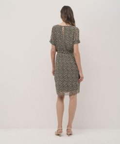 Bespokebound.shop65e877e2e5 4