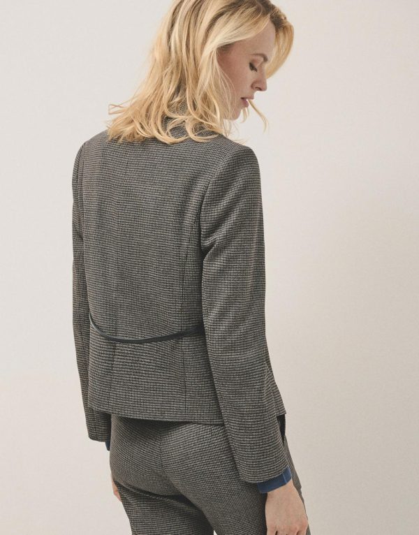 Bespokebound.shopb983b02c00 4