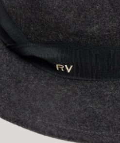 Bespokebound.shope0056d1dd1 2