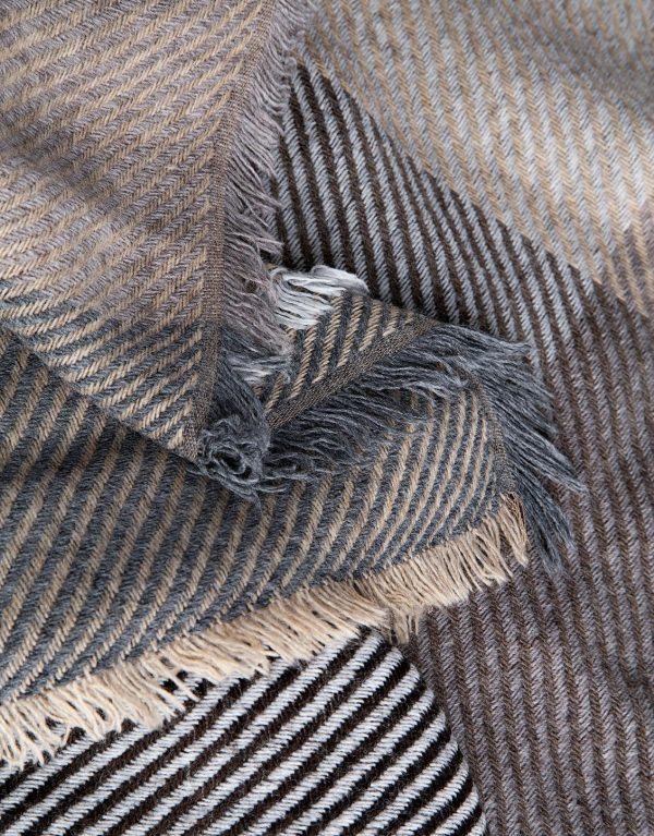 Bespokebound.shope2bc624328 4