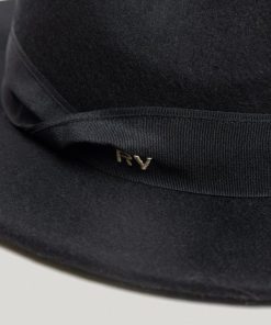 Bespokebound.shope5c3106c1f 2